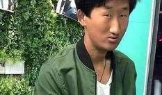 抖音精神小伙男网红吃瓜,精神小伙抖音网红大揭秘！”